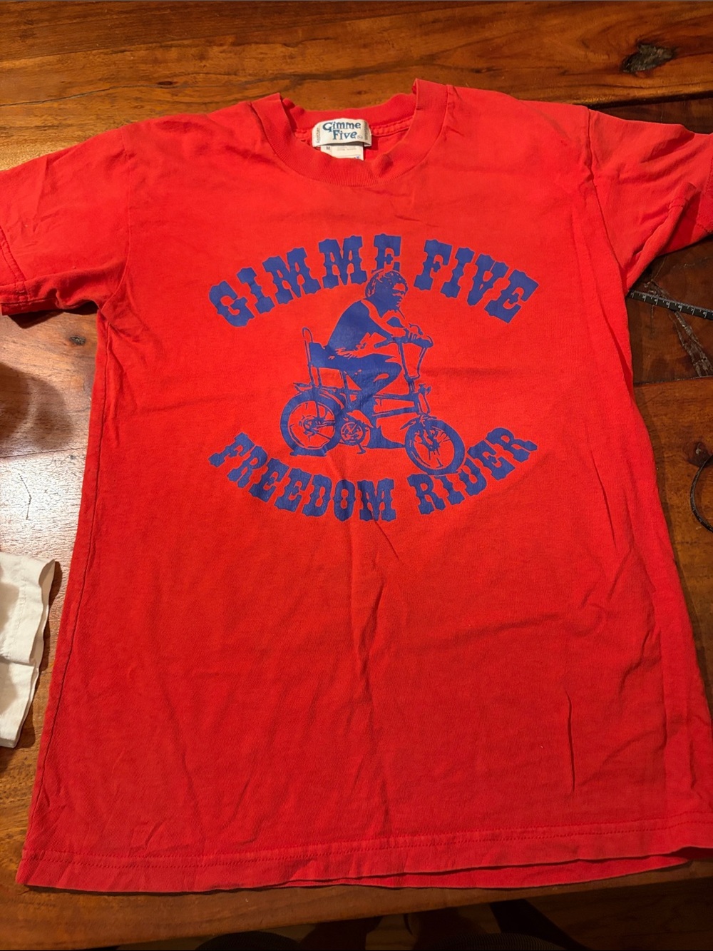 Vintage gimme five tee